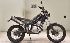 YAMAHA TRICKER DG10J