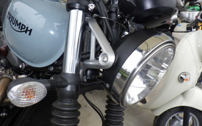 TRIUMPH STREET SCRAMBLER 2023