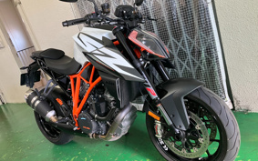 KTM 1290 SUPER DUKE 2019 V3940