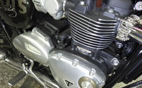 TRIUMPH BONNEVILLE T120 2024