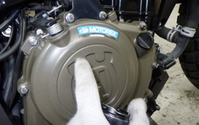 HUSQVARNA SVARTPILEN 401 2024
