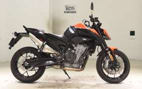 KTM 890 DUKE 2023