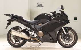 HONDA VFR800F 2018 RC79