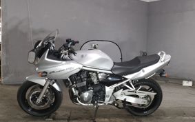 SUZUKI BANDIT1200S 2004 GV77A