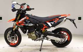 DUCATI HYPERMOTARD 698 2025