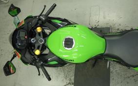 KAWASAKI ZX-25R ZX250E