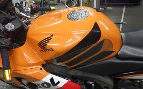 HONDA CBR600RR GEN 2 2006 PC37