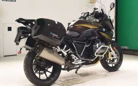 BMW R1250RS 2021