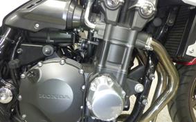 HONDA CB1300SB SUPER BOLDOR 2018 SC54