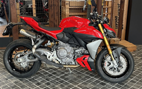 DUCATI STREET FIGHTER V2S 2025