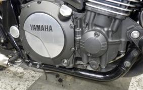 YAMAHA XJR1300 C 2017