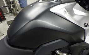 SUZUKI GSX-8R 2024 EM1AA