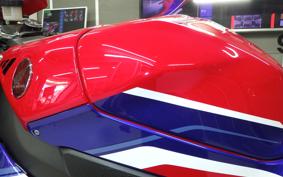 HONDA CBR1000RR R 2023 SC82