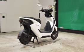 HONDA EM1 e: 2023 EF16