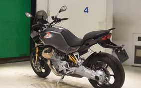 MOTO GUZZI V100 MANDELLO S 2025