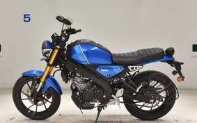 YAMAHA XSR155 2015