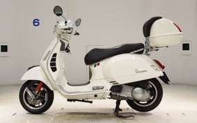 VESPA GTS300 SUPER 2019