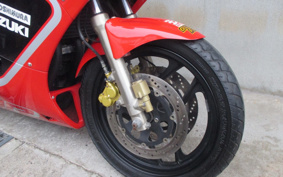 SUZUKI GSX-R1100 1987 GU74A