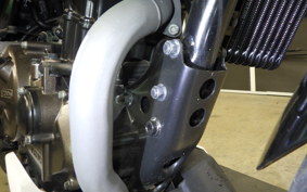 SUZUKI ｼﾞｸｻｰ250 2001 ED22Y