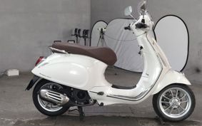 VESPA PRIMA BEIGE RA125 M8251
