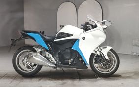 HONDA VFR1200F 2013 SC63