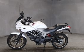 HONDA VTR 250 F MC33