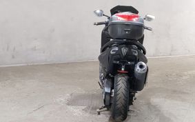 YAMAHA T-MAX 530 SJ09