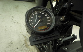 HARLEY XL883N 2015