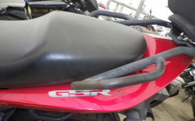 SUZUKI GSR250 2019