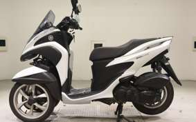 YAMAHA TRICITY 125 2000 SE82J