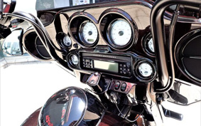 HARLEY FLHX 2011 KB4