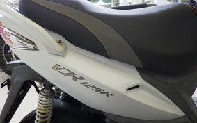 KYMCO VJR125 R