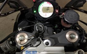 KAWASAKI ZX 10 NINJA R ZXCE13