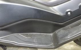 YAMAHA NMAX155-3