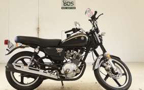 YAMAHA YB125SP 2013