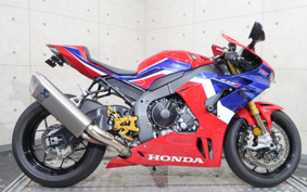 HONDA CBR1000RR-R FB SP 2020 SC82