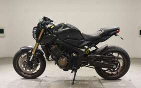 HONDA CB650R 2021 RH03