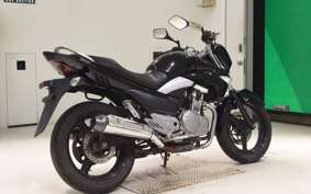 SUZUKI GSR250 2019