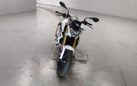 BMW G310R 0G01