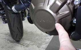 HONDA CB650R E-Clutch 2025 RH17