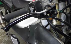 YAMAHA YZF-R1 2001