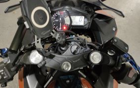 YAMAHA YZF-R25 RG10J