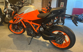 KTM 1290 SUPER DUKE R EVO V3940