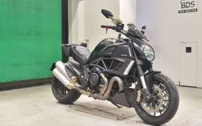 DUCATI DIAVEL 2012