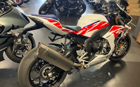 HONDA CBR1000RR-R FB SP 2023 SC82