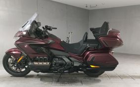 HONDA GL1800 TOUR DCT SC79