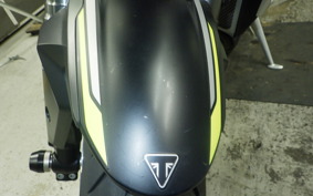 TRIUMPH STREET TRIPLE RS 2022