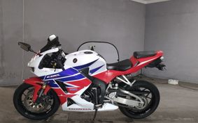 HONDA CBR600RR PC40