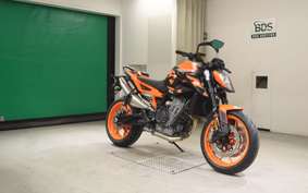 KTM 890 DUKE GP 2023