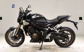 HONDA CB650R E-Clutch 2025 RH17